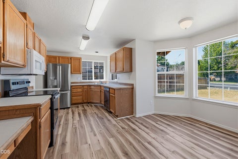 Tiny photo for 2150 SW 29th Street, Redmond, OR 97756 (MLS # 220224463)