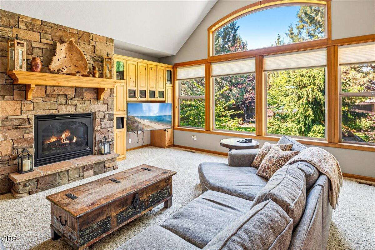 3525 SW 35th Place