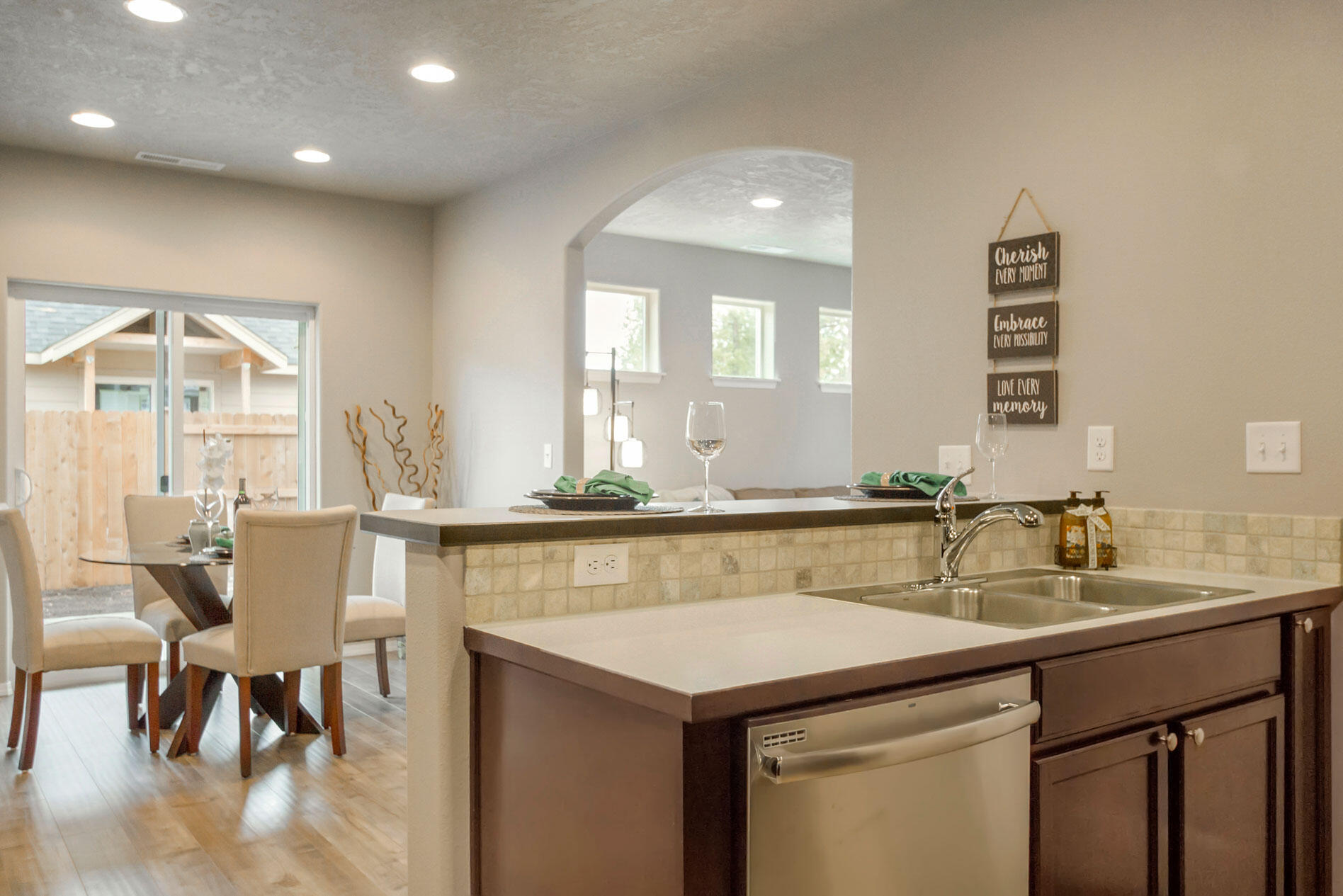 Mckenzie Meadow Vill - Residential