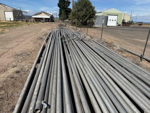 Tiny photo for 547 SW Bear Drive, Madras, OR 97741 (MLS # 220210971)