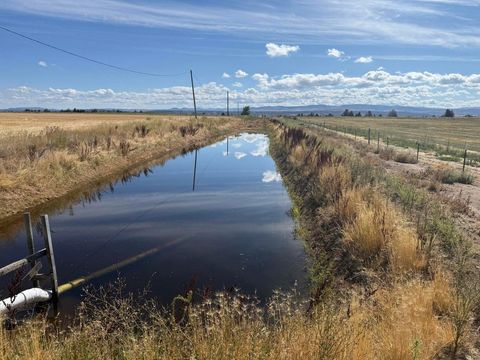 Tiny photo for 547 SW Bear Drive, Madras, OR 97741 (MLS # 220210971)