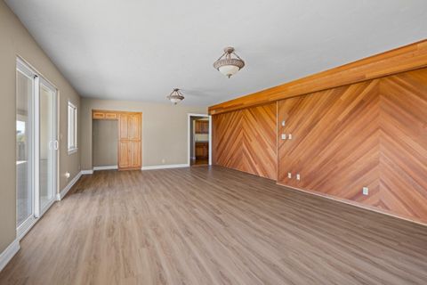 Tiny photo for 547 SW Bear Drive, Madras, OR 97741 (MLS # 220210971)