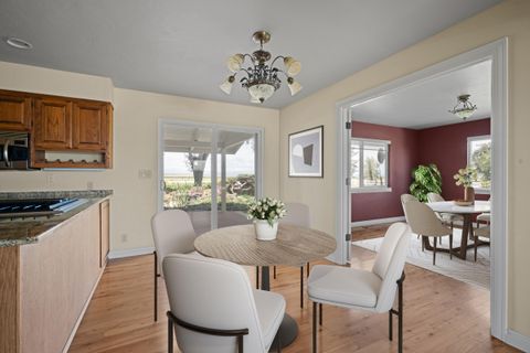 Tiny photo for 547 SW Bear Drive, Madras, OR 97741 (MLS # 220210971)