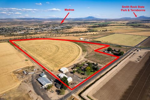 Tiny photo for 547 SW Bear Drive, Madras, OR 97741 (MLS # 220210971)