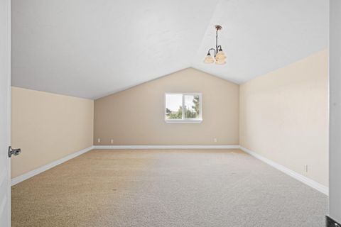 Tiny photo for 547 SW Bear Drive, Madras, OR 97741 (MLS # 220210971)