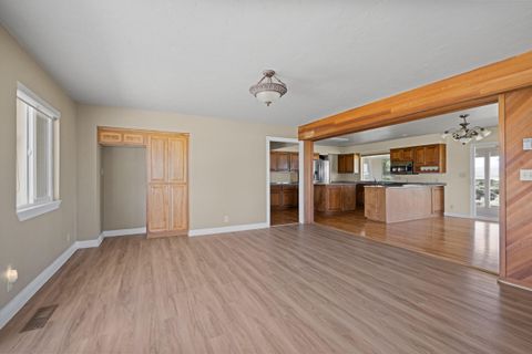 Tiny photo for 547 SW Bear Drive, Madras, OR 97741 (MLS # 220210971)
