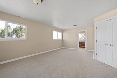 Tiny photo for 547 SW Bear Drive, Madras, OR 97741 (MLS # 220210971)