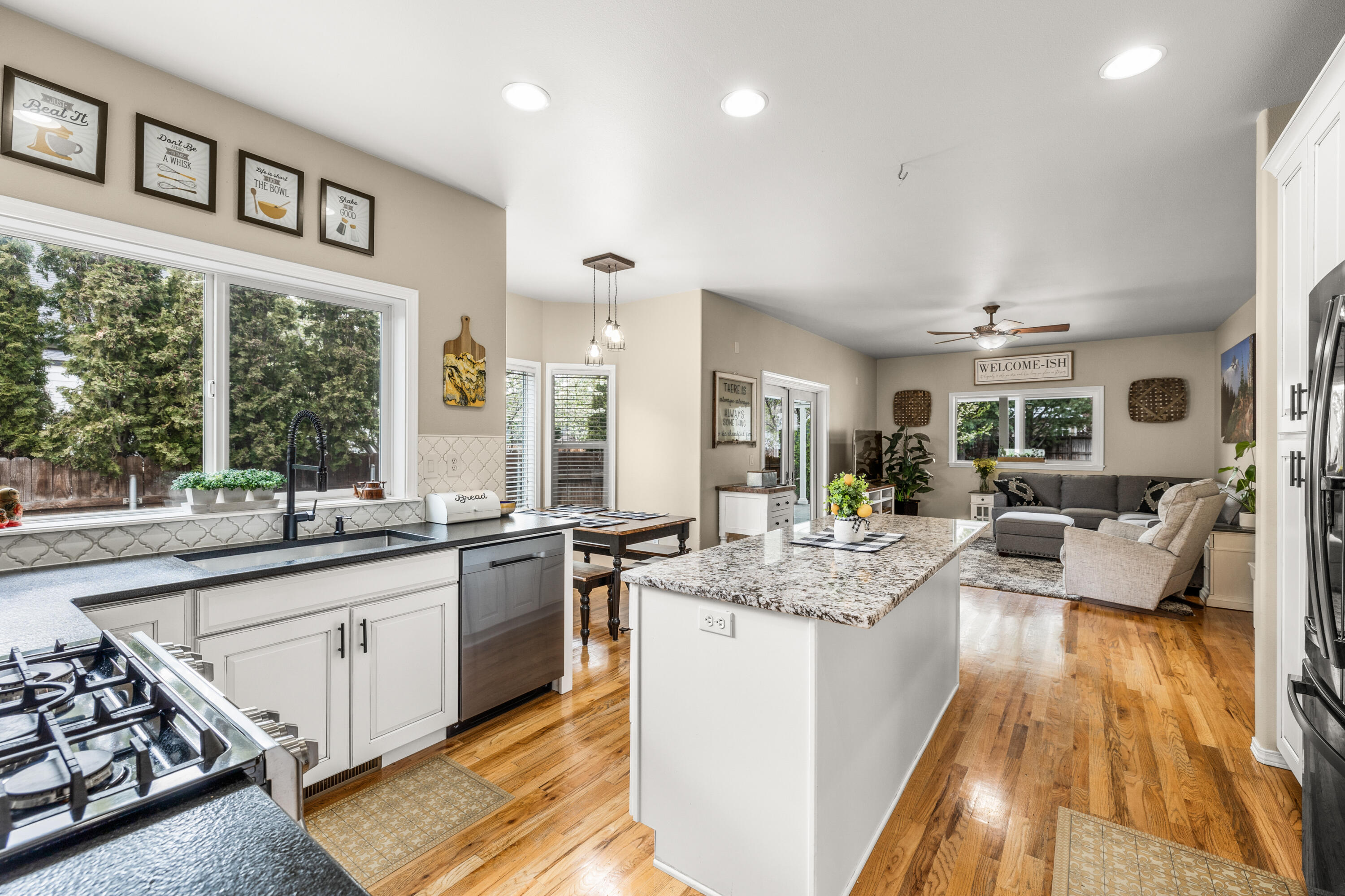 Hollow Pine Estate - Residential