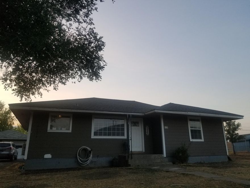 Cute two bedroom one bathroom home with detached garage and outbuildings. Country living close to town all on this .36 acres lot.