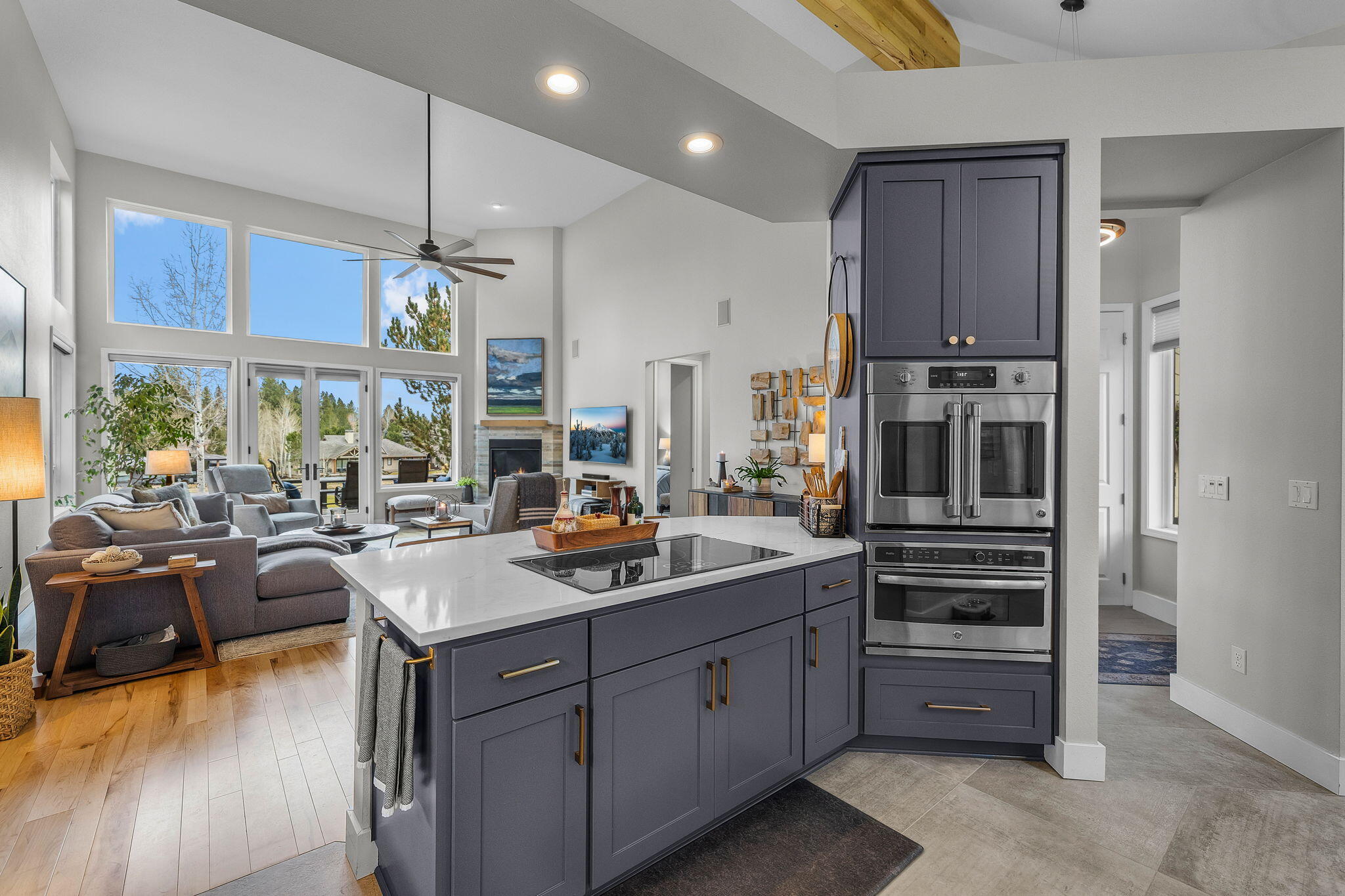 Broken Top - Residential