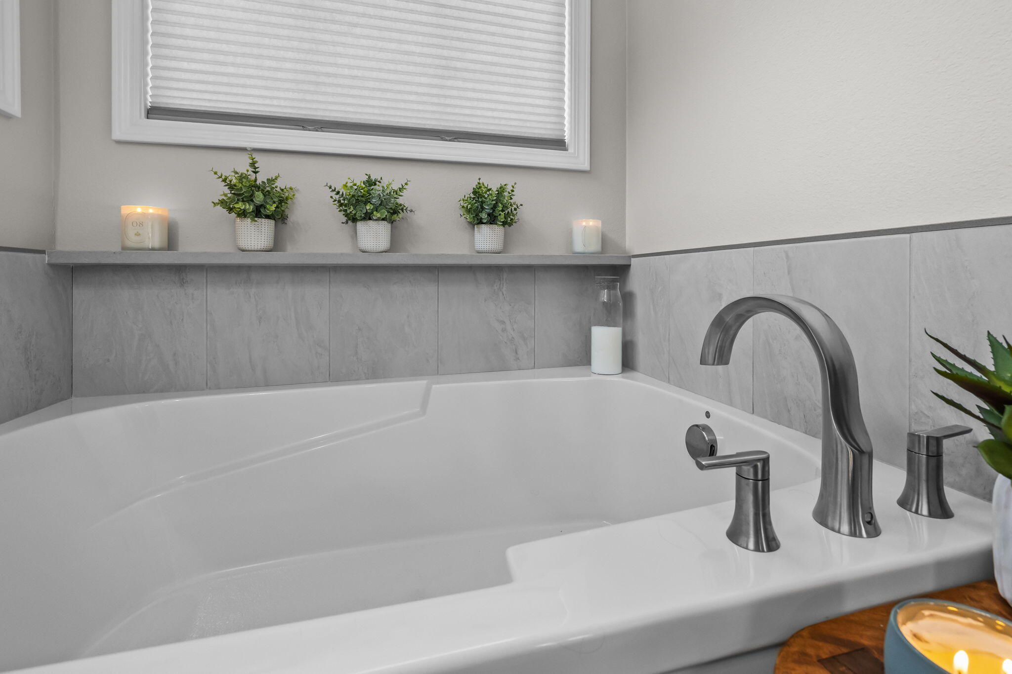 Broken Top - Residential