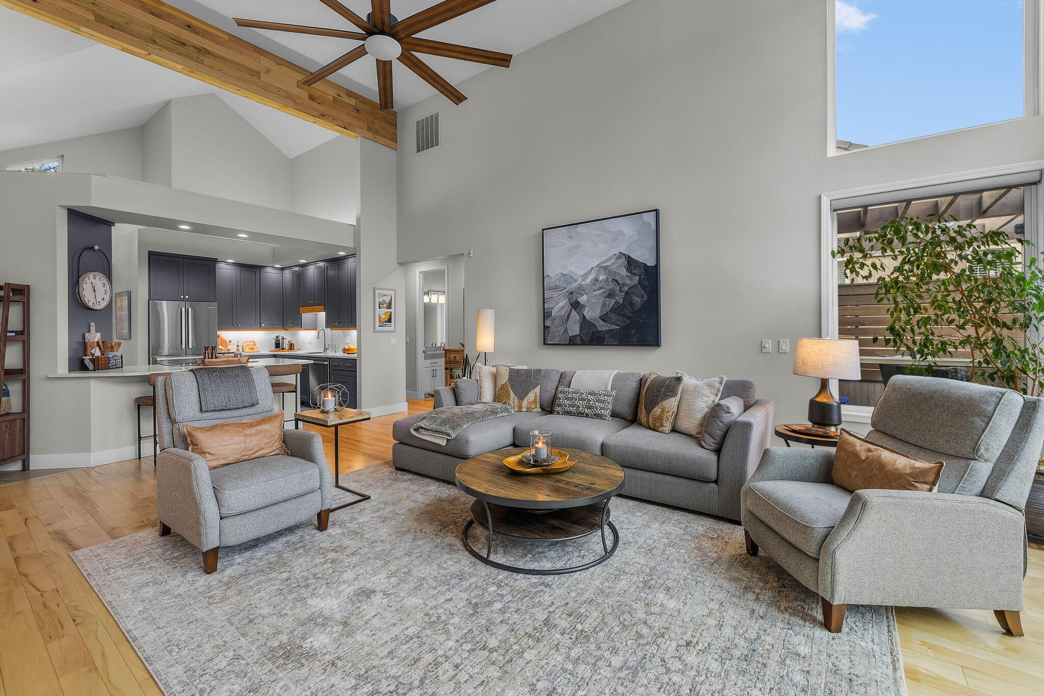 Broken Top - Residential