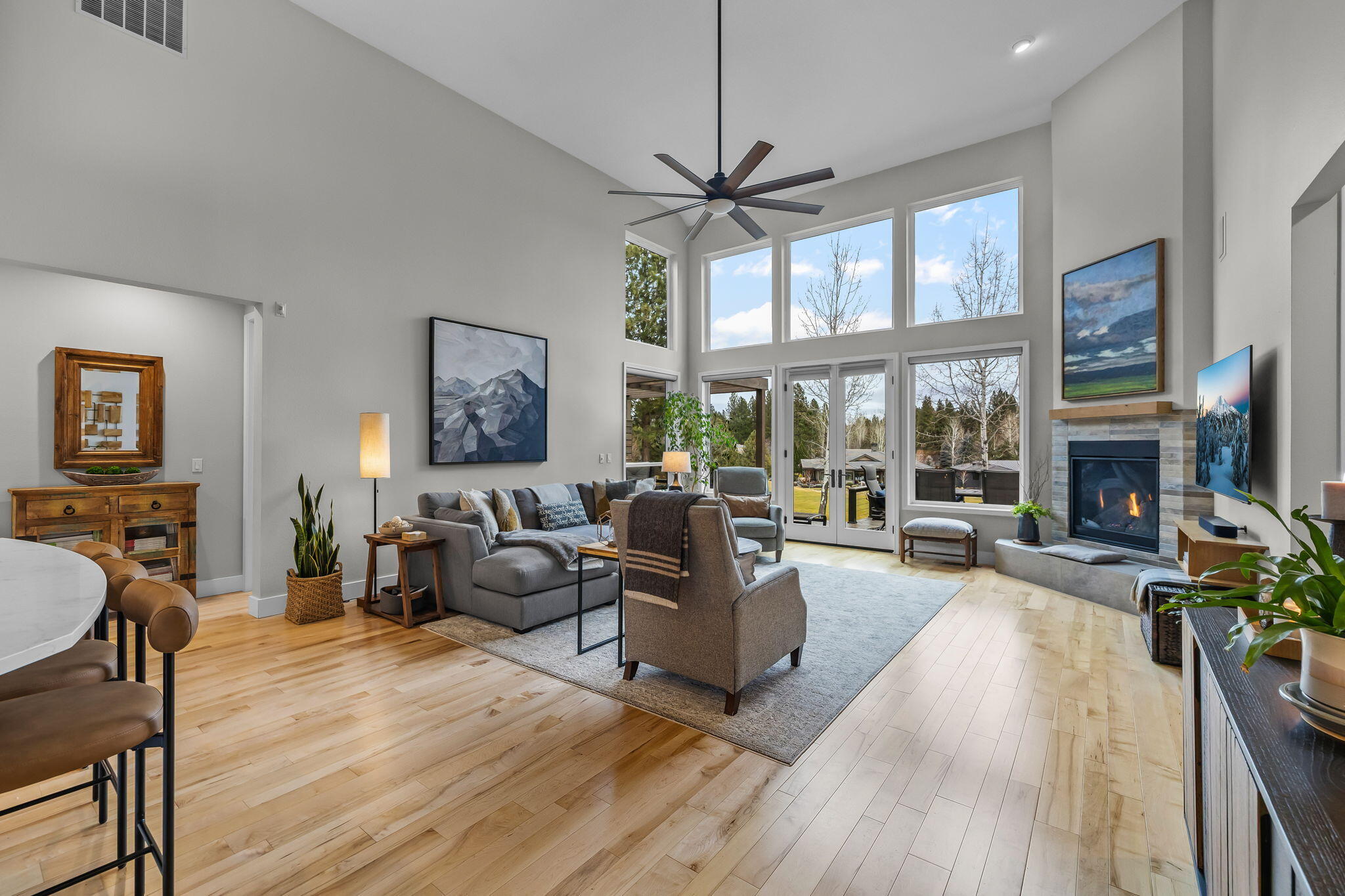 Broken Top - Residential