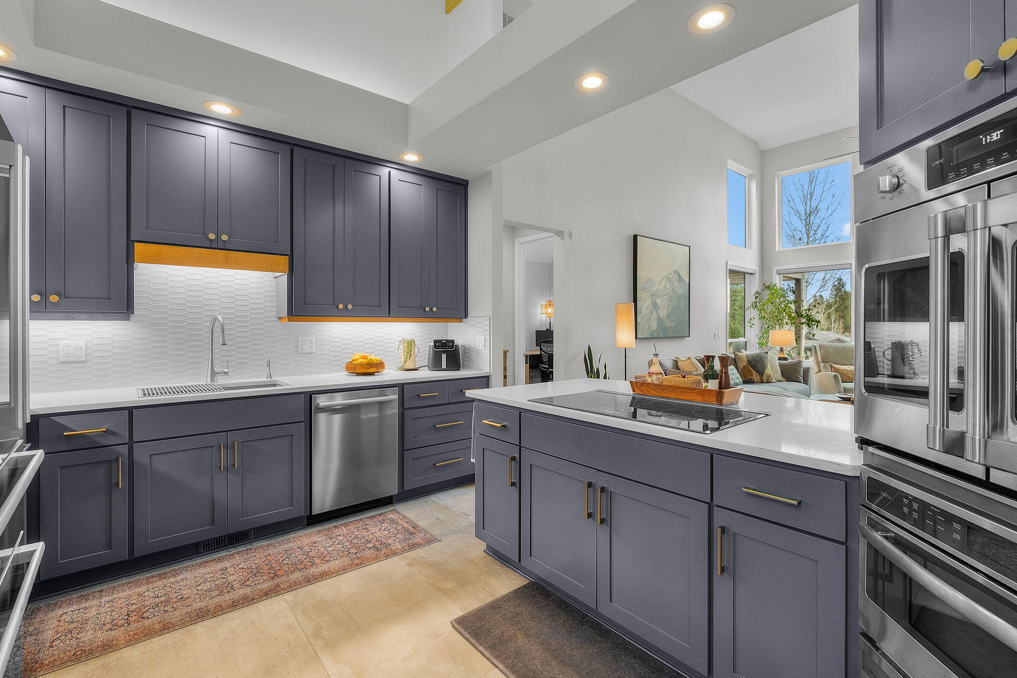 Broken Top - Residential