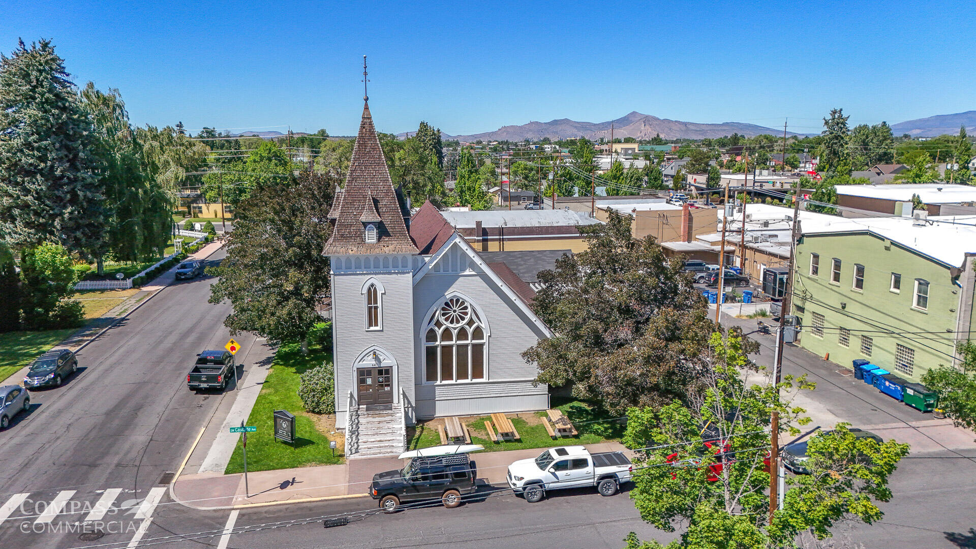 641 SW Cascade Avenue