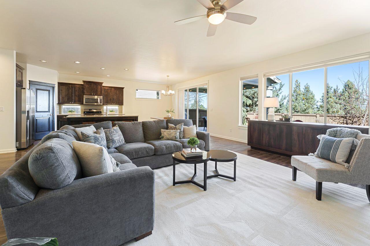 20682 NE Comet Court