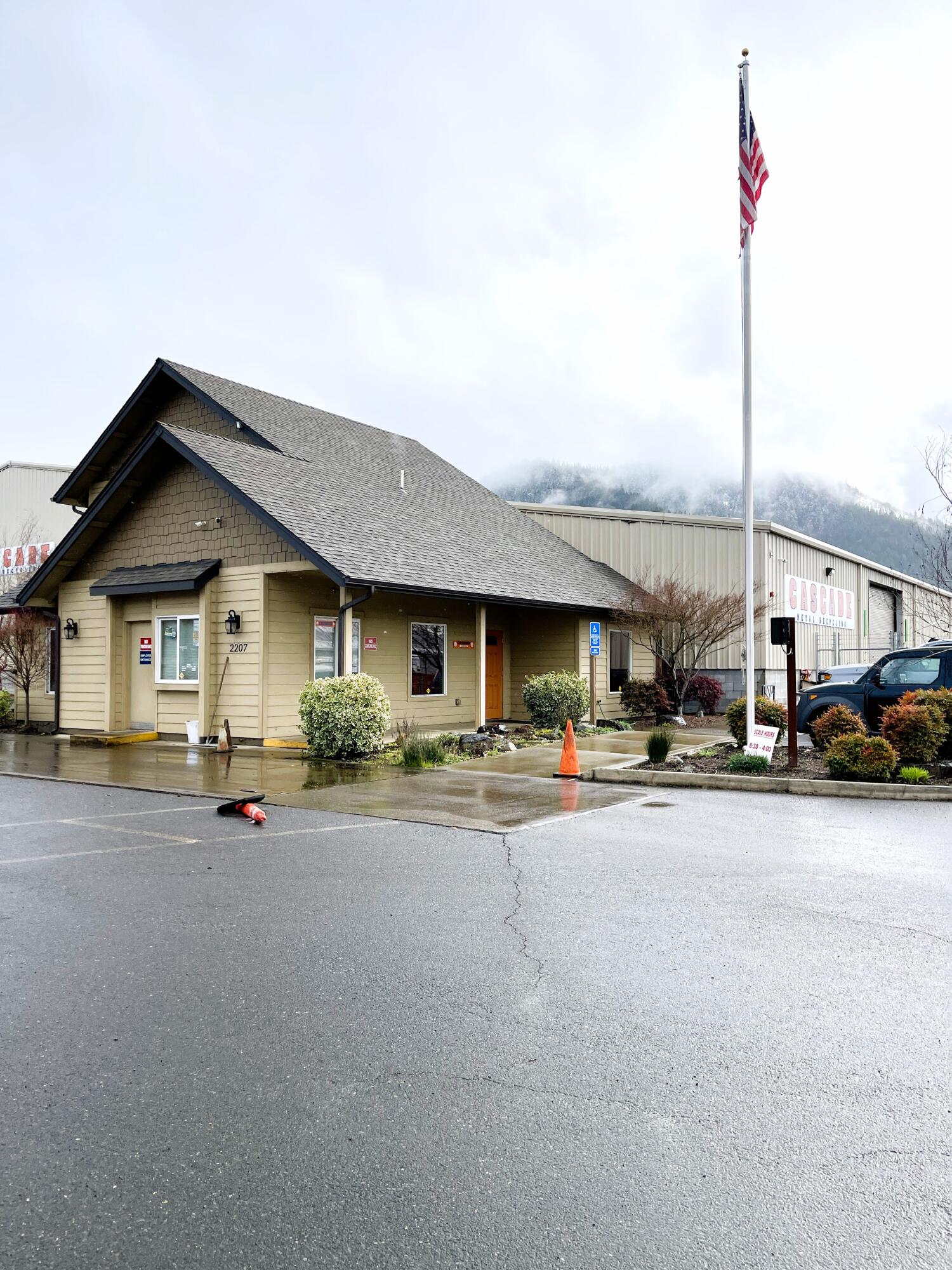 Spalding Commerce Park - Commercial Sale