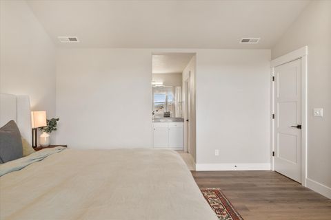 Tiny photo for 63106 Sophwith Lane, Bend, OR 97701 (MLS # 220217663)