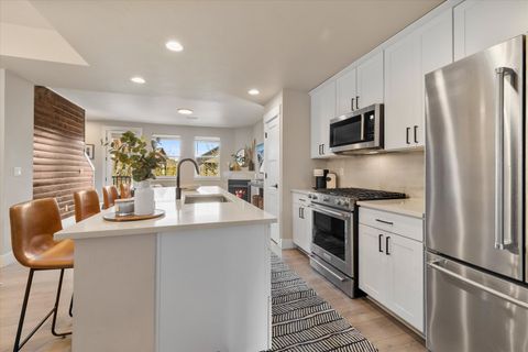 Tiny photo for 63106 Sophwith Lane, Bend, OR 97701 (MLS # 220217663)