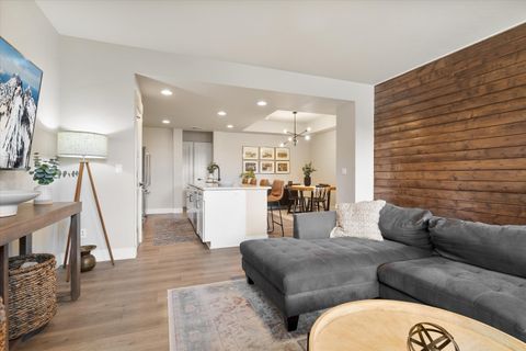 Tiny photo for 63106 Sophwith Lane, Bend, OR 97701 (MLS # 220217663)