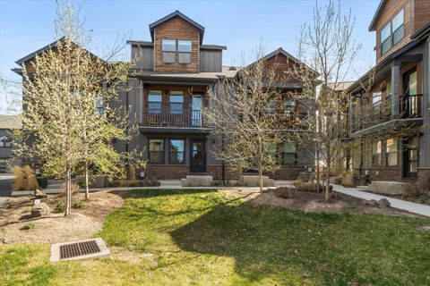 Photo of 63106 Sophwith Lane, Bend, OR 97701 (MLS # 220217663)