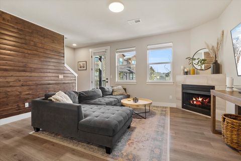 Tiny photo for 63106 Sophwith Lane, Bend, OR 97701 (MLS # 220217663)