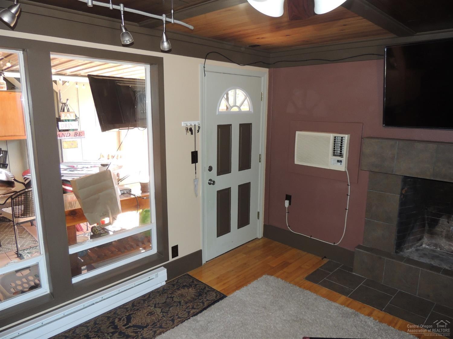 Greenway Condo - Residential