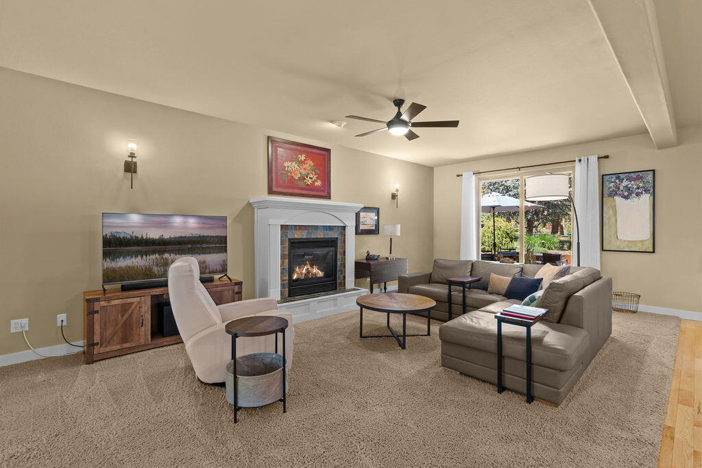 Skyliner Summit - Residential