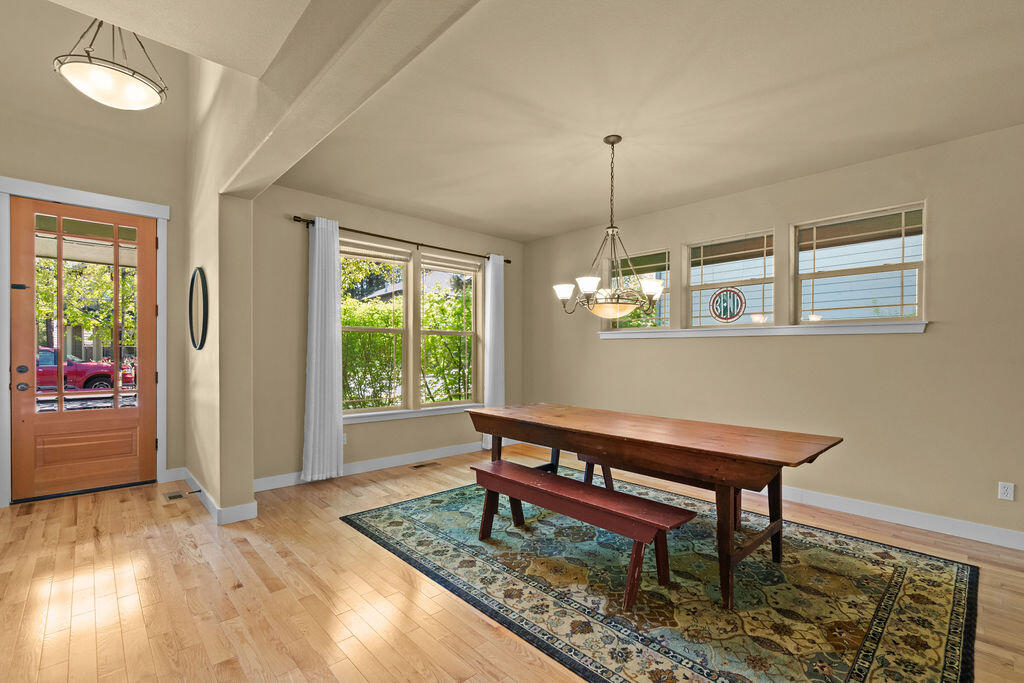 Skyliner Summit - Residential