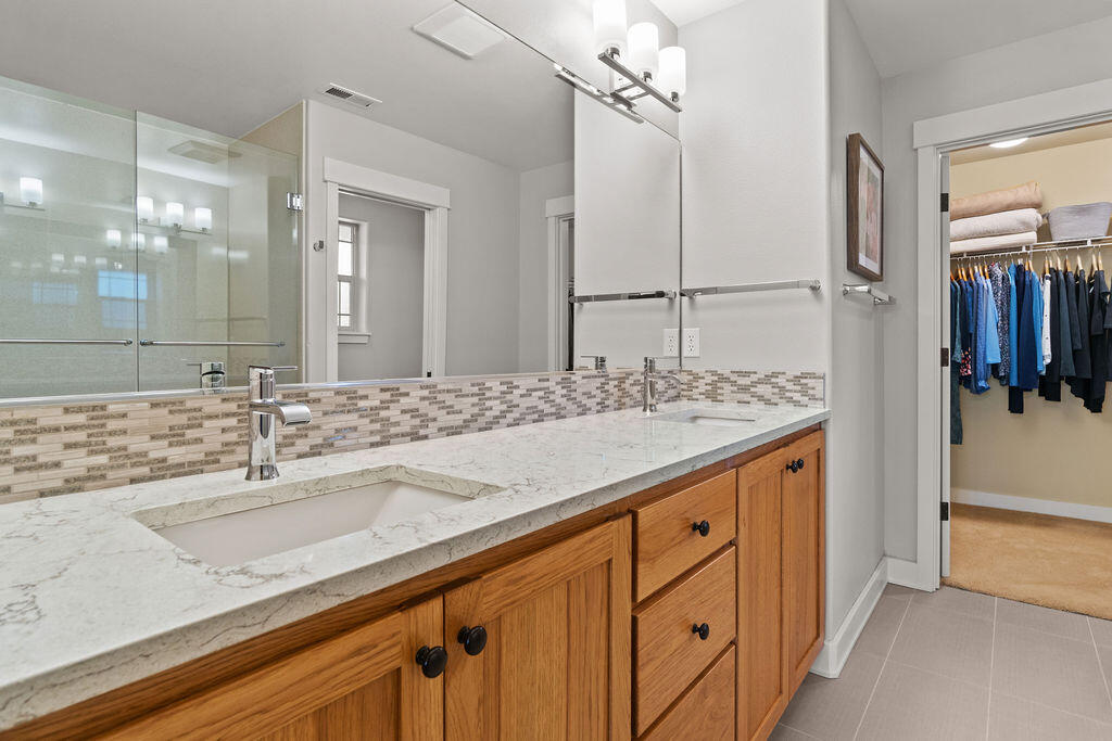 Skyliner Summit - Residential