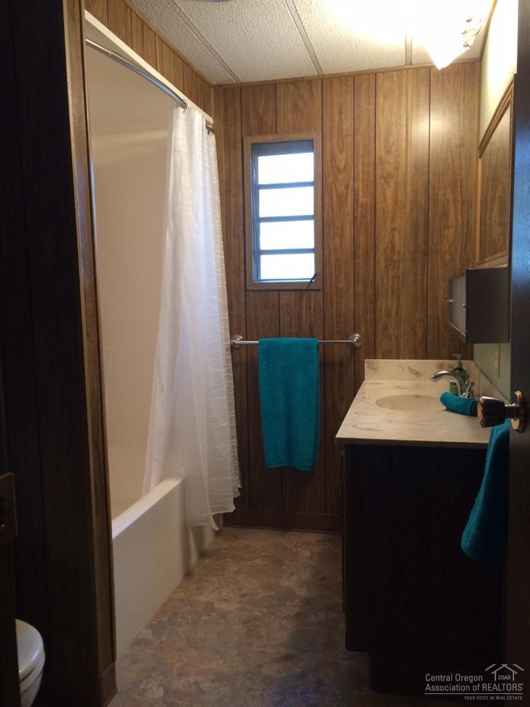 Rock Arbor Villa - Residential