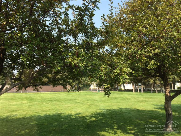 Rock Arbor Villa - Residential