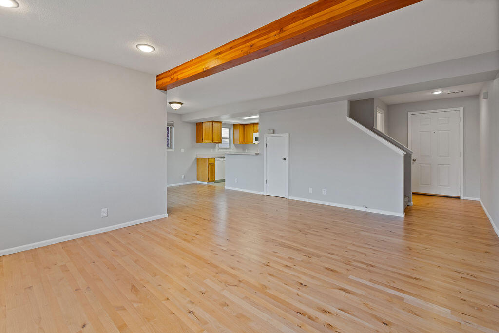 1801 NE Purcell Boulevard # 16