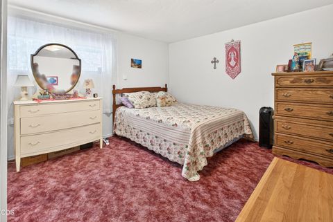 Tiny photo for 4041 Woodland Park Road, Grants Pass, OR 97527 (MLS # 220224051)
