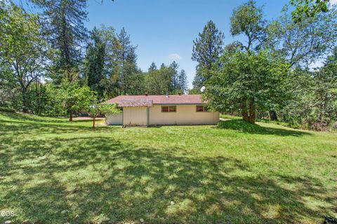 Tiny photo for 4041 Woodland Park Road, Grants Pass, OR 97527 (MLS # 220224051)