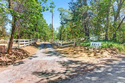 Tiny photo for 4041 Woodland Park Road, Grants Pass, OR 97527 (MLS # 220224051)