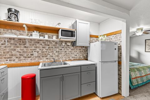 Tiny photo for 439 Midway Road, Medford, OR 97501 (MLS # 220212612)