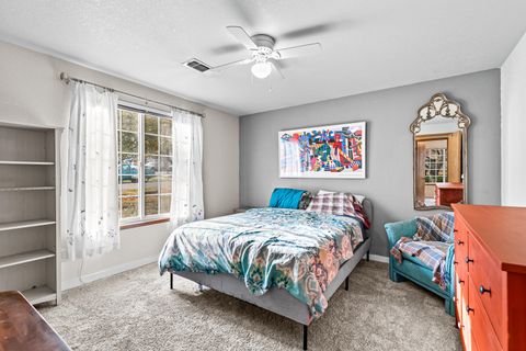 Tiny photo for 439 Midway Road, Medford, OR 97501 (MLS # 220212612)