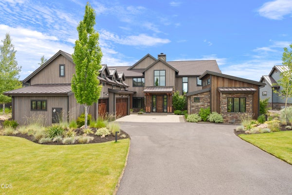 19167 CARTWRIGHT CT, BEND, OR 97702 - Image 429e4e4a3d5b7e57197eab1d8dd274c9/3611177263