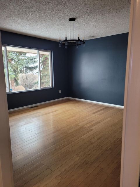 Tiny photo for 1619 Kimberly Drive, Klamath Falls, OR 97603 (MLS # 220217713)