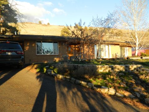 Tiny photo for 1619 Kimberly Drive, Klamath Falls, OR 97603 (MLS # 220217713)