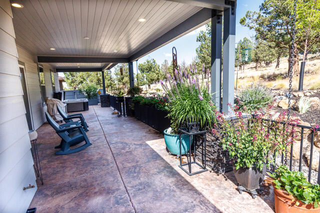 Eagle Crest - Residential