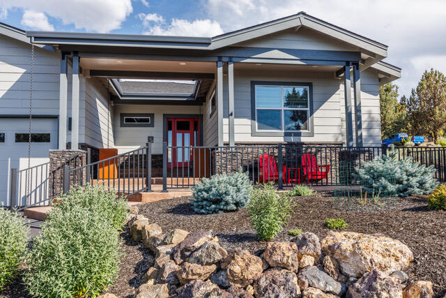 1203 Highland View Loop