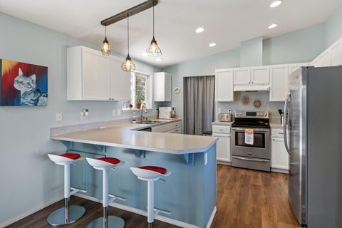 Tiny photo for 69130 Hurtley Ranch Road, Sisters, OR 97759 (MLS # 220214223)