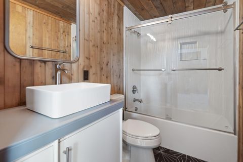 Tiny photo for 69130 Hurtley Ranch Road, Sisters, OR 97759 (MLS # 220214223)