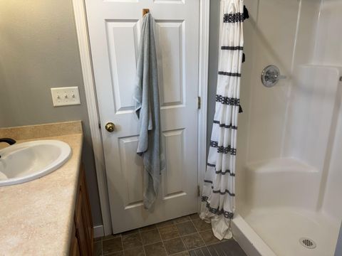 Tiny photo for 7834 Phaedra Lane, White City, OR 97503 (MLS # 220212330)