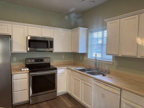 Tiny photo for 7834 Phaedra Lane, White City, OR 97503 (MLS # 220212330)