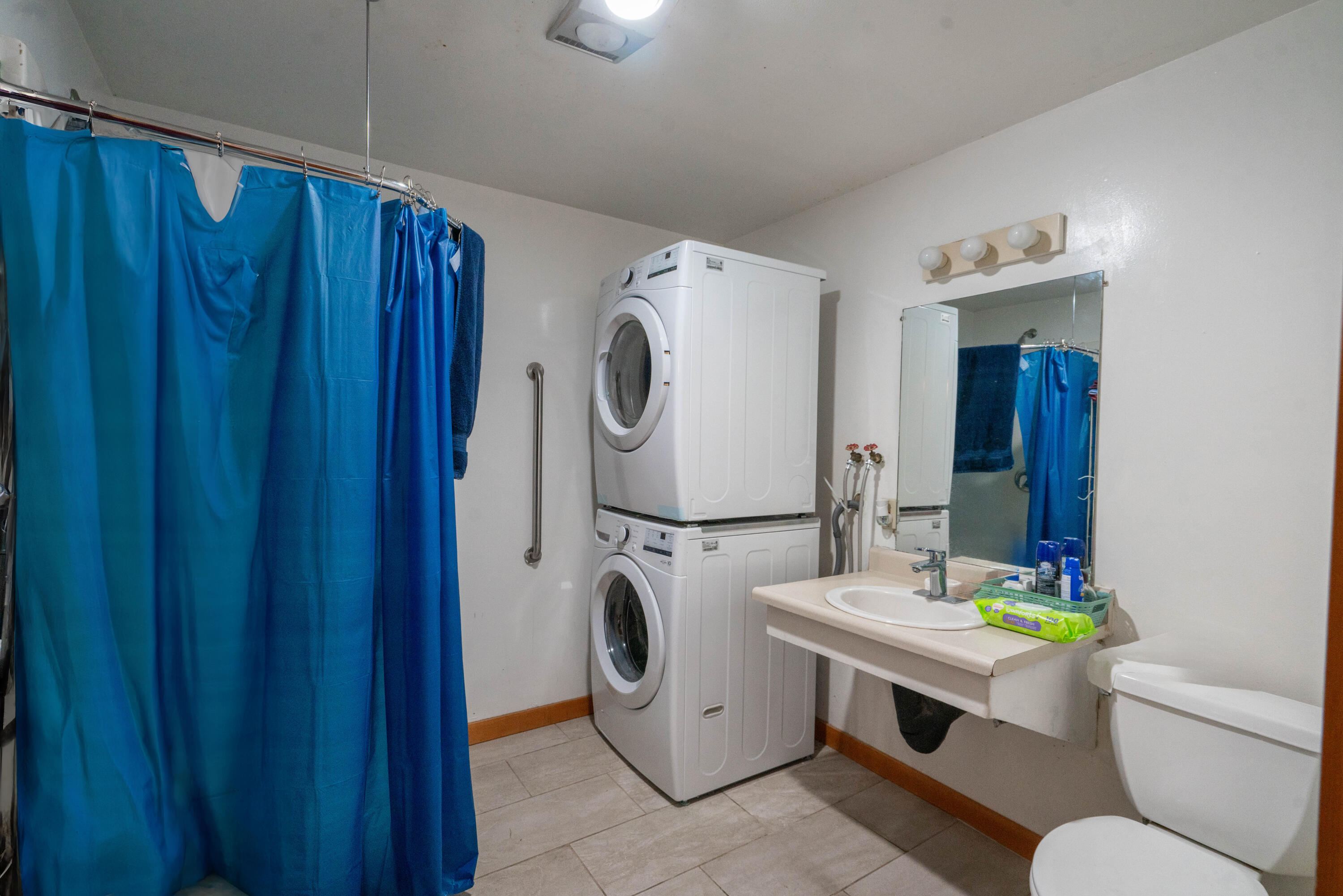 Tillicum Village - Residential