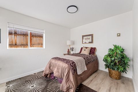 Tiny photo for 2080 College Way, Medford, OR 97504 (MLS # 220211913)