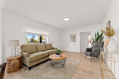 Tiny photo for 2080 College Way, Medford, OR 97504 (MLS # 220211913)